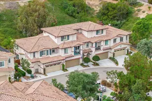 6901 Tourmaline Pl, Carlsbad, CA 92009 - Photo 2