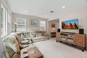 6901 Tourmaline Pl, Carlsbad, CA 92009 - Photo 10