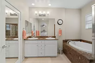 6901 Tourmaline Pl, Carlsbad, CA 92009 - Photo 32