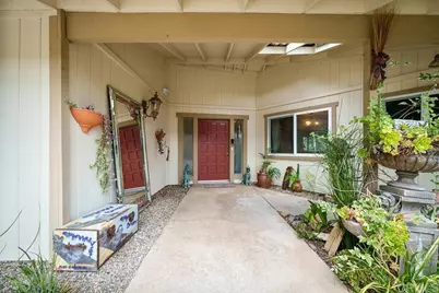 2719 Via Del Robles, Fallbrook, CA 92028 - Photo 2