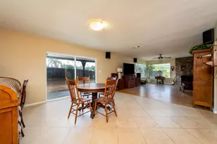 213 Beaumont Dr, Vista, CA 92084 - Photo 8