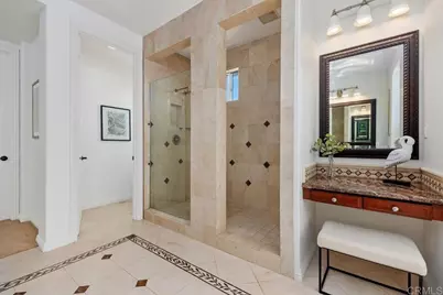 6777 Lonicera, Carlsbad, CA 92011 - Photo 32