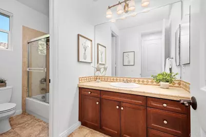 6777 Lonicera, Carlsbad, CA 92011 - Photo 42