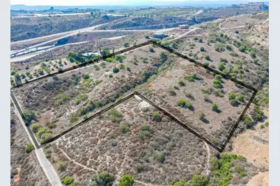  Palos Verdes Drive, Escondido, CA 92026 - Photo 8