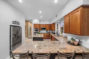 2270 Summit Dr, Escondido, CA 92025 - Photo 12