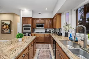 2270 Summit Dr, Escondido, CA 92025 - Photo 6