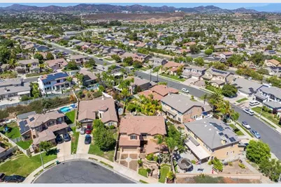 23450 Bristol Way, Murrieta, CA 92562 - Photo 36