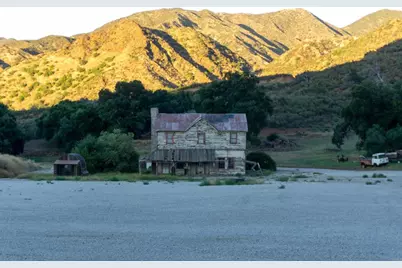 25933 Sand Canyon Road, Santa Clarita, CA 91387 - Photo 8