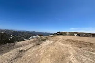 2579 Woodland Heights Glen, Escondido, CA 92026 - Photo 12