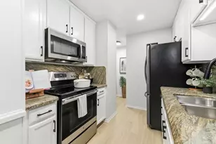 1750 S El Camino Real, Encinitas, CA 92024 - Photo 18