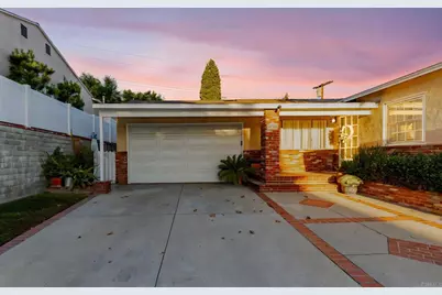 2748 Mansfield Drive, Burbank, CA 91504 - Photo 2