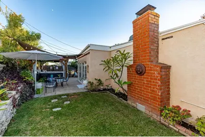 2748 Mansfield Drive, Burbank, CA 91504 - Photo 44