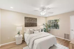 7130 Shoreline Dr, San Diego, CA 92122 - Photo 10