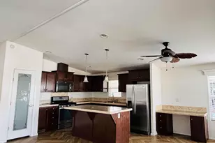 1010 E Bobier Dr, Vista, CA 92084 - Photo 4