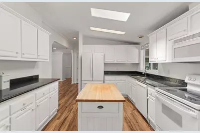 8975 Lawrence Welk Drive #7, Escondido, CA 92026 - Photo 8