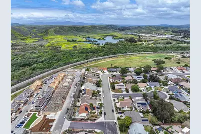 707 Kingbird Loop, Oceanside, CA 92058 - Photo 4