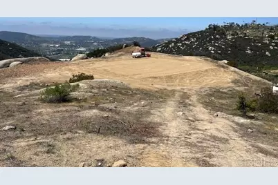 2563 Woodland Heights Glen, Escondido, CA 92026 - Photo 10