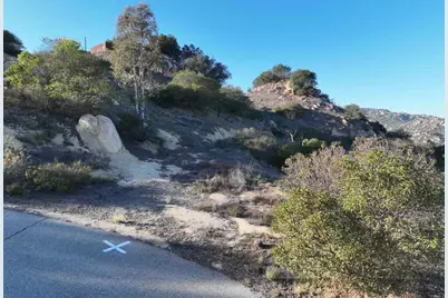  Rainbow Peaks Trail, Fallbrook, CA 92028 - Photo 18