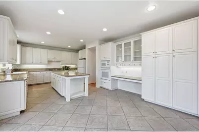 8010 Calle Pinon, Carlsbad, CA 92009 - Photo 14