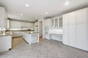 8010 Calle Pinon, Carlsbad, CA 92009 - Photo 14