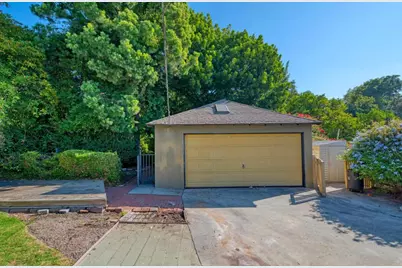 444 N Myrtle Ave, Monrovia, CA 91016 - Photo 24