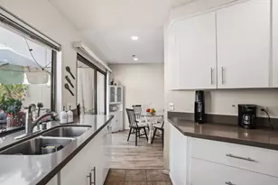 8435 Via Mallorca, La Jolla, CA 92037 - Photo 8