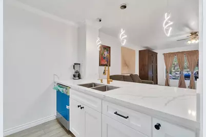 14027 Bayside, Norwalk, CA 90650 - Photo 4