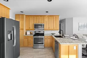 1533 Promontory Ridge Way, Vista, CA 92081 - Photo 10