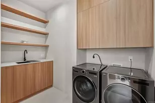 824 N Curson Ave, Los Angeles, CA 90046 - Photo 10