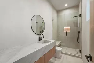 824 N Curson Ave, Los Angeles, CA 90046 - Photo 36