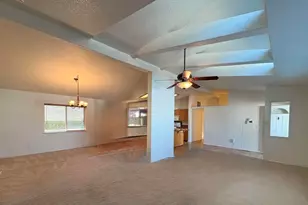 525 W El Norte Parkway, Escondido, CA 92026 - Photo 2