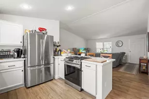 224 Astro Ct, Vista, CA 92083 - Photo 22