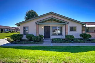 1024 Eider Way, Oceanside, CA 92057 - Photo 2