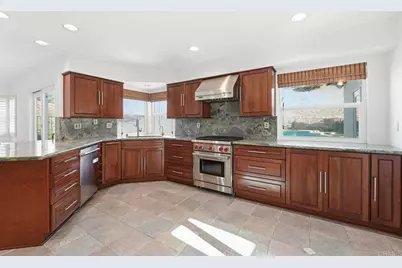 2070 Tiffany Drive, Oceanside, CA 92056 - Photo 4