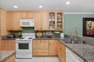 4020 Layang Layang Cir, Carlsbad, CA 92008 - Photo 14
