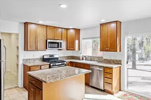 451 E 10th Ave, Escondido, CA 92025 - Photo 30