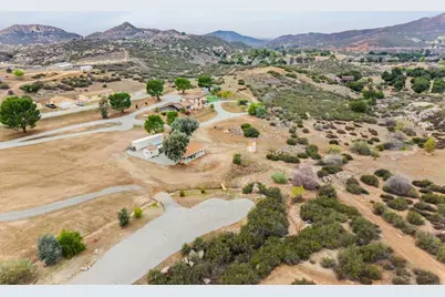 39260 Grassy Road, Temecula, CA 92592 - Photo 20