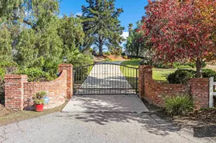 1474 Via Encinos Dr, Fallbrook, CA 92028 - Photo 20