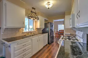1010 E Bobier Dr, Vista, CA 92084 - Photo 12