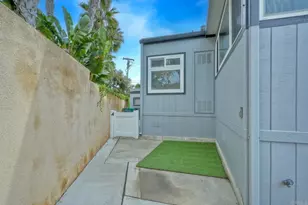 6494 Friendly Pl, Carlsbad, CA 92011 - Photo 36