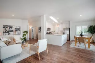 6494 Friendly Pl, Carlsbad, CA 92011 - Photo 2