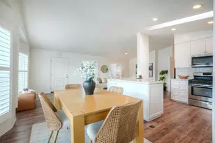 6494 Friendly Pl, Carlsbad, CA 92011 - Photo 10