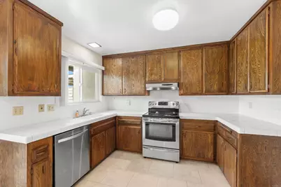 335 J Street #B, Chula Vista, CA 91910 - Photo 22