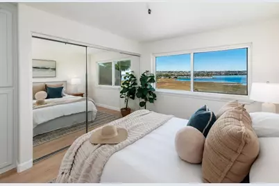 3991 Crown Point Drive #P13, San Diego, CA 92109 - Photo 14