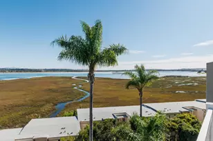 3991 Crown Point Dr, San Diego, CA 92109 - Photo 18