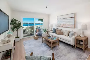 3991 Crown Point Dr, San Diego, CA 92109 - Photo 6