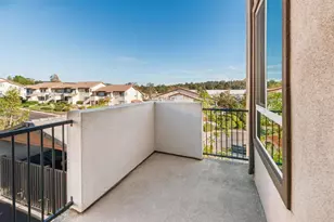 953 Radcliffe Trl, Vista, CA 92081 - Photo 18