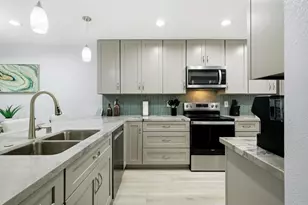 4021 Layang Layang Cir, Carlsbad, CA 92008 - Photo 8