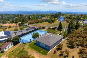 4938 San Jacinto Circle, Fallbrook, CA 92028 - Photo 2