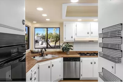 18218 Paradise Mountain Road #Spc 206, Valley Center, CA 92082 - Photo 10